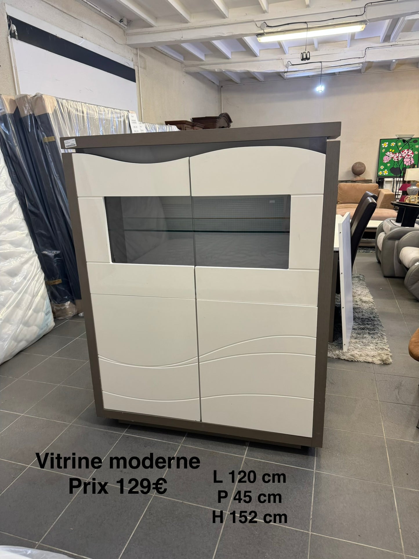 Vitrine moderne 065327
