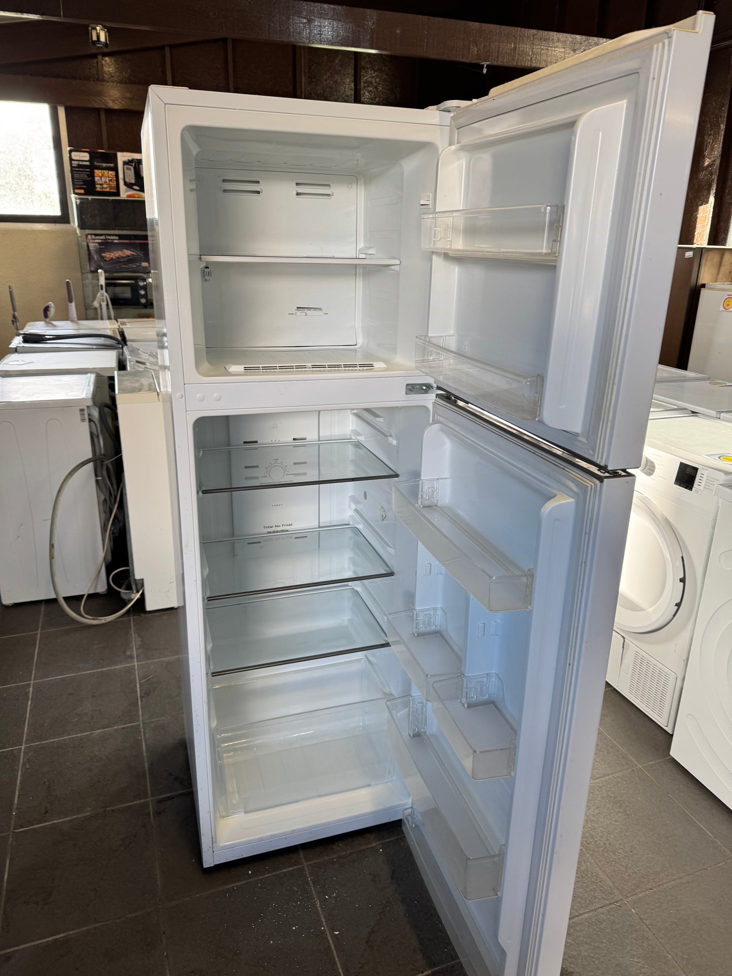 Réfrigérateur congélateur essentiel B 049625