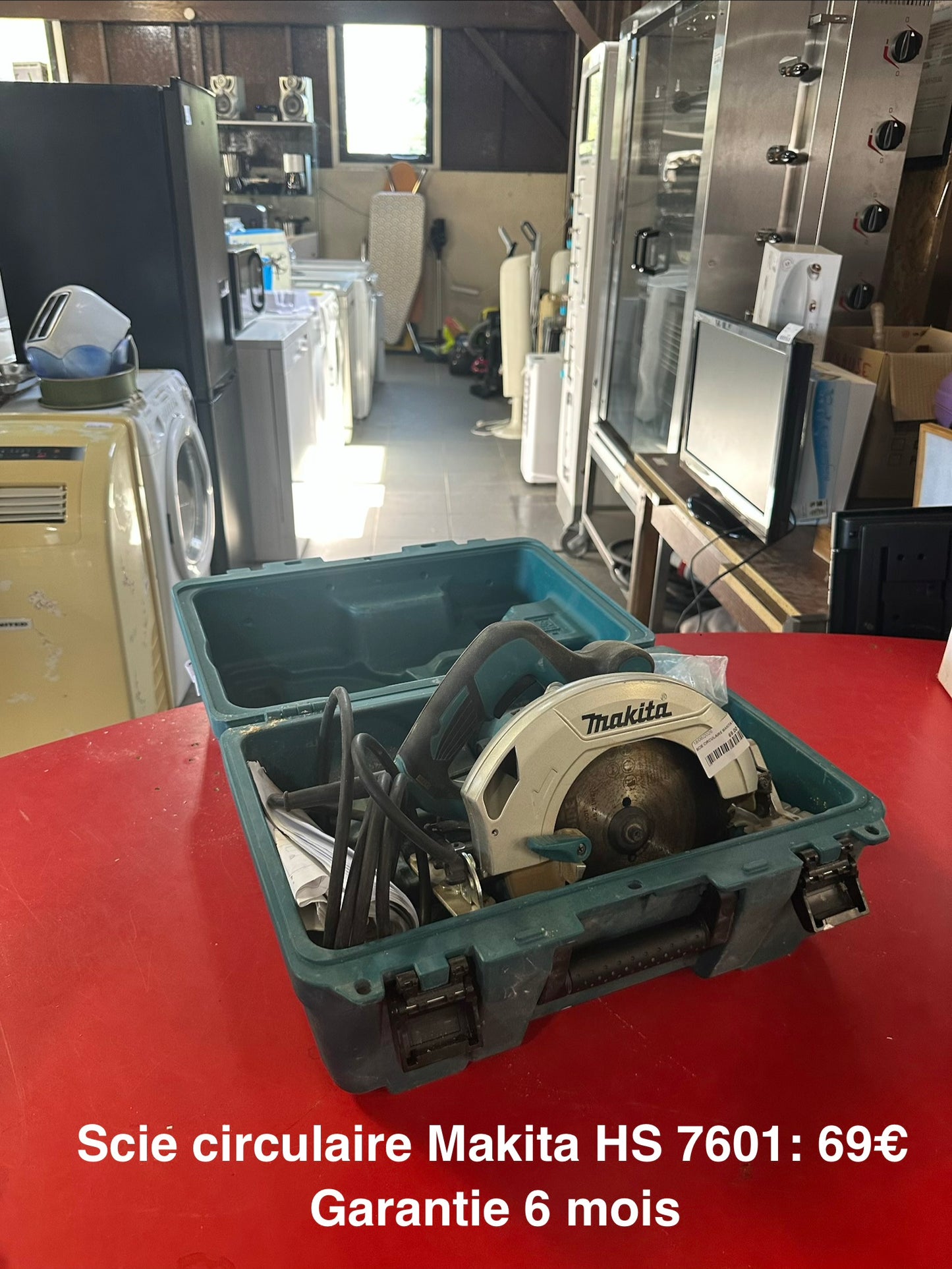 Scie circulaire Makita HS7601