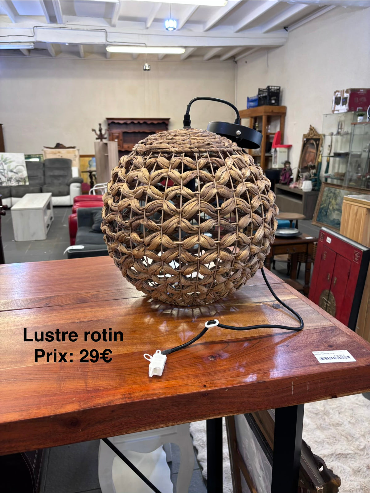 Lustre rotin 069282