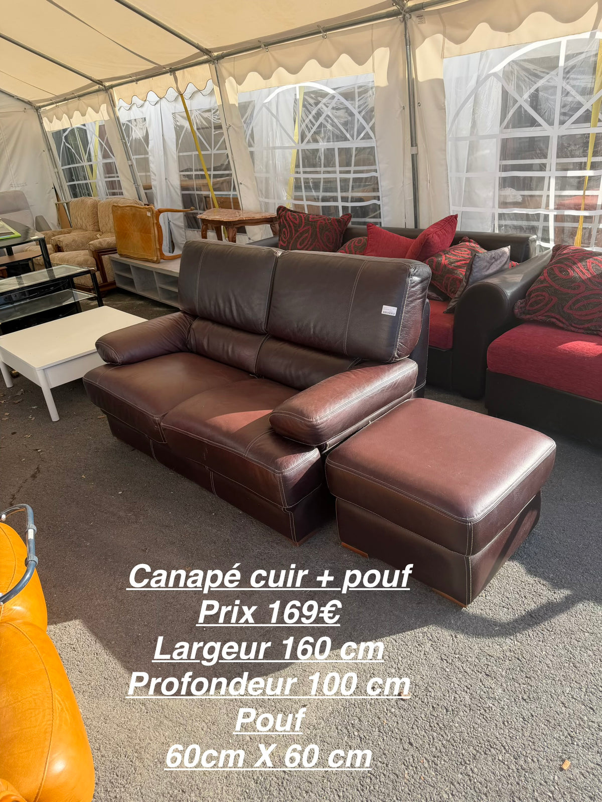 Canapé cuir + pouf 067716