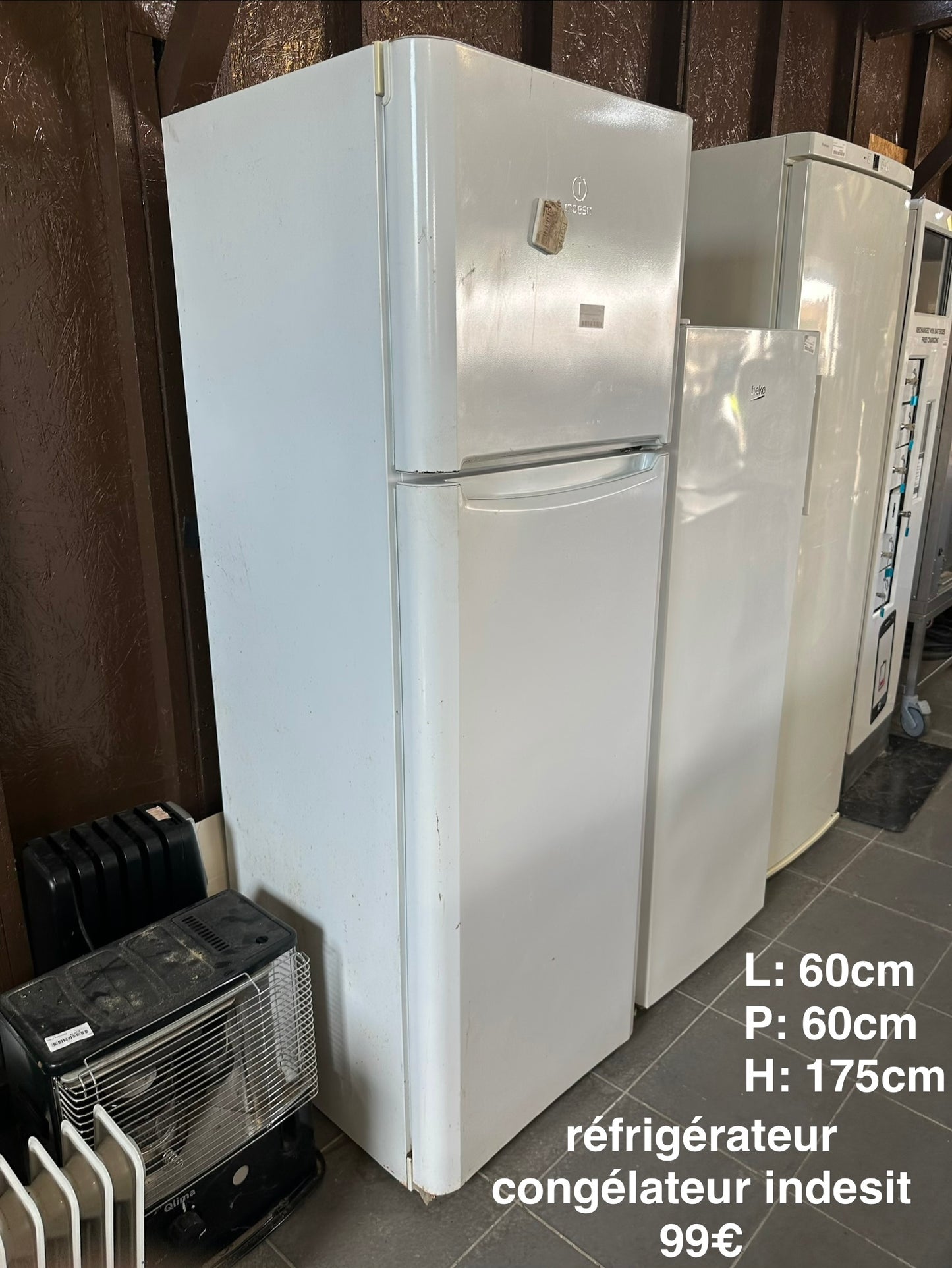 Réfrigérateur congélateur indesit 064168