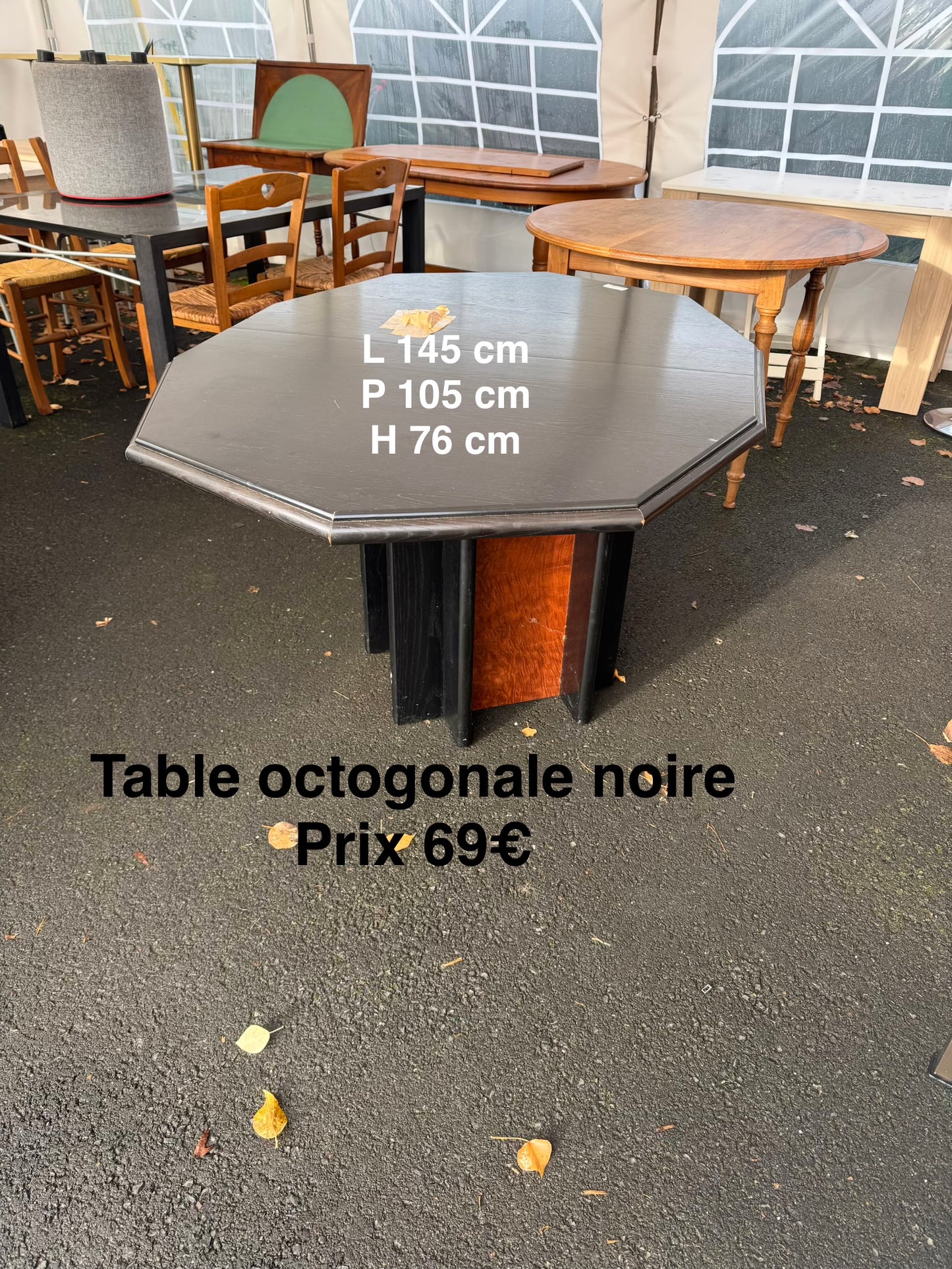 Table octogonale noire 052745