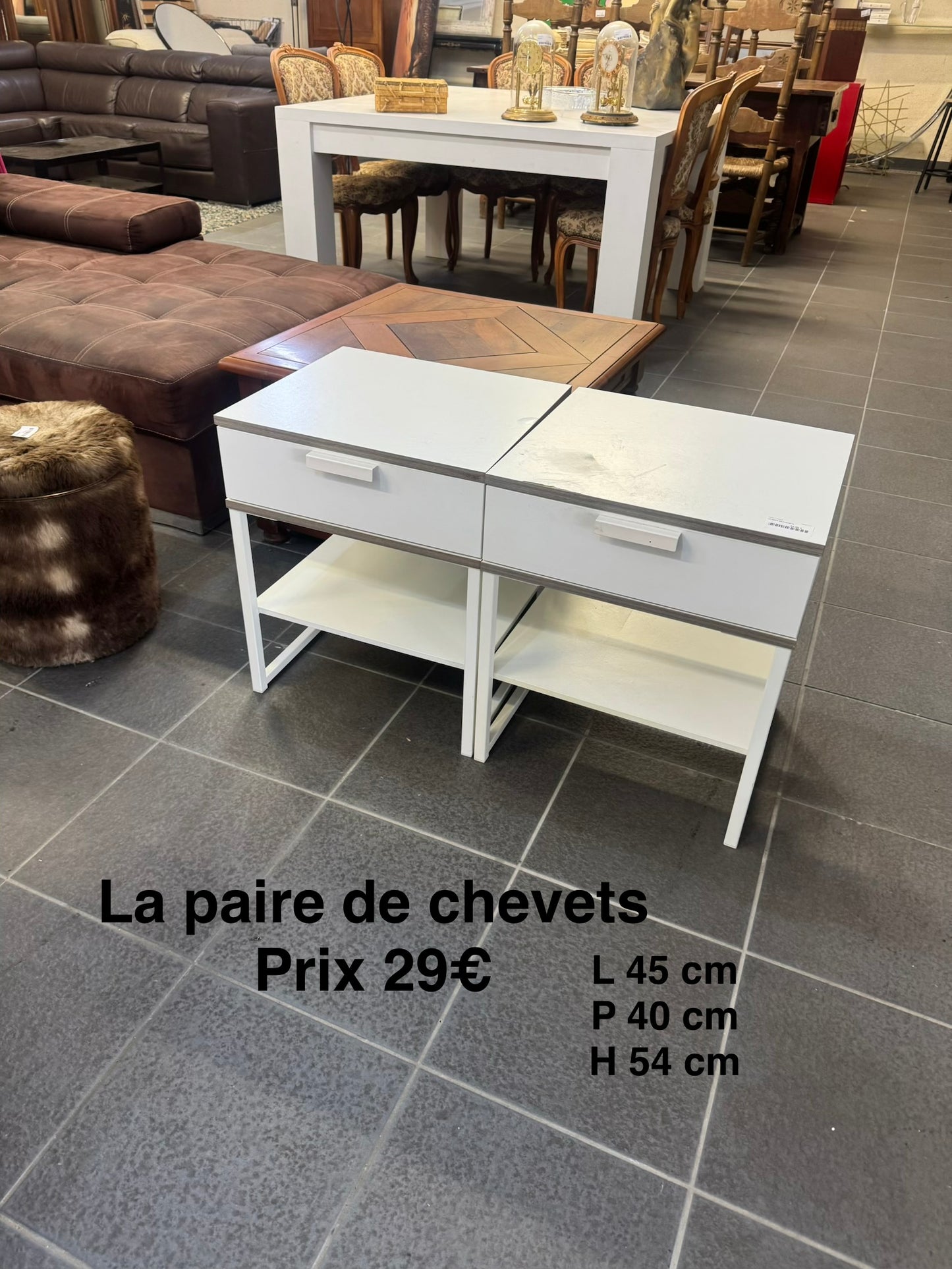 La paire de chevets 064777