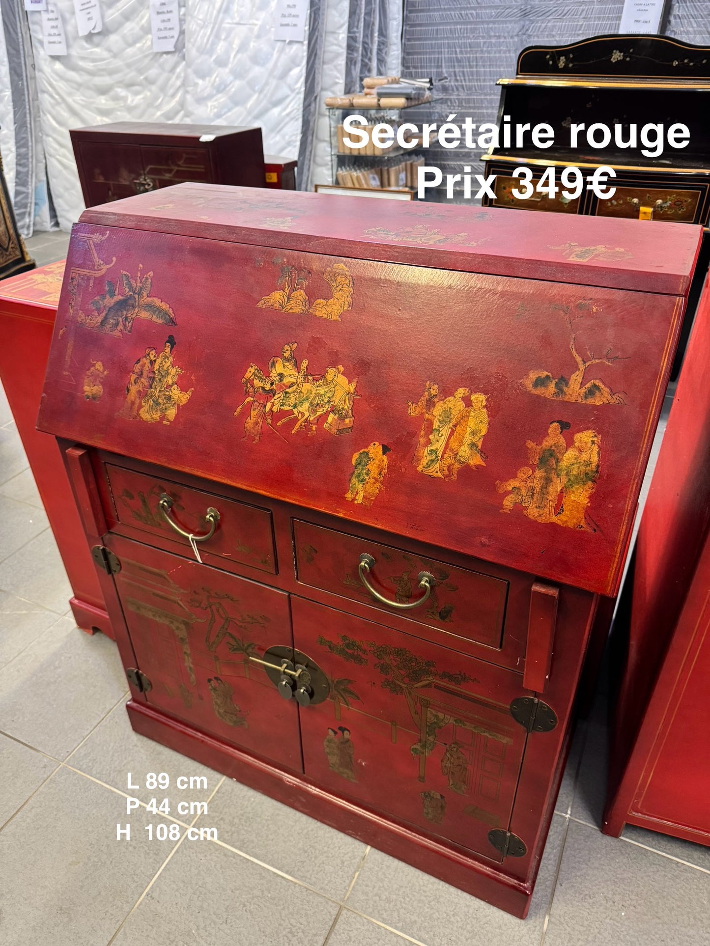 Secrétaire rouge 048469