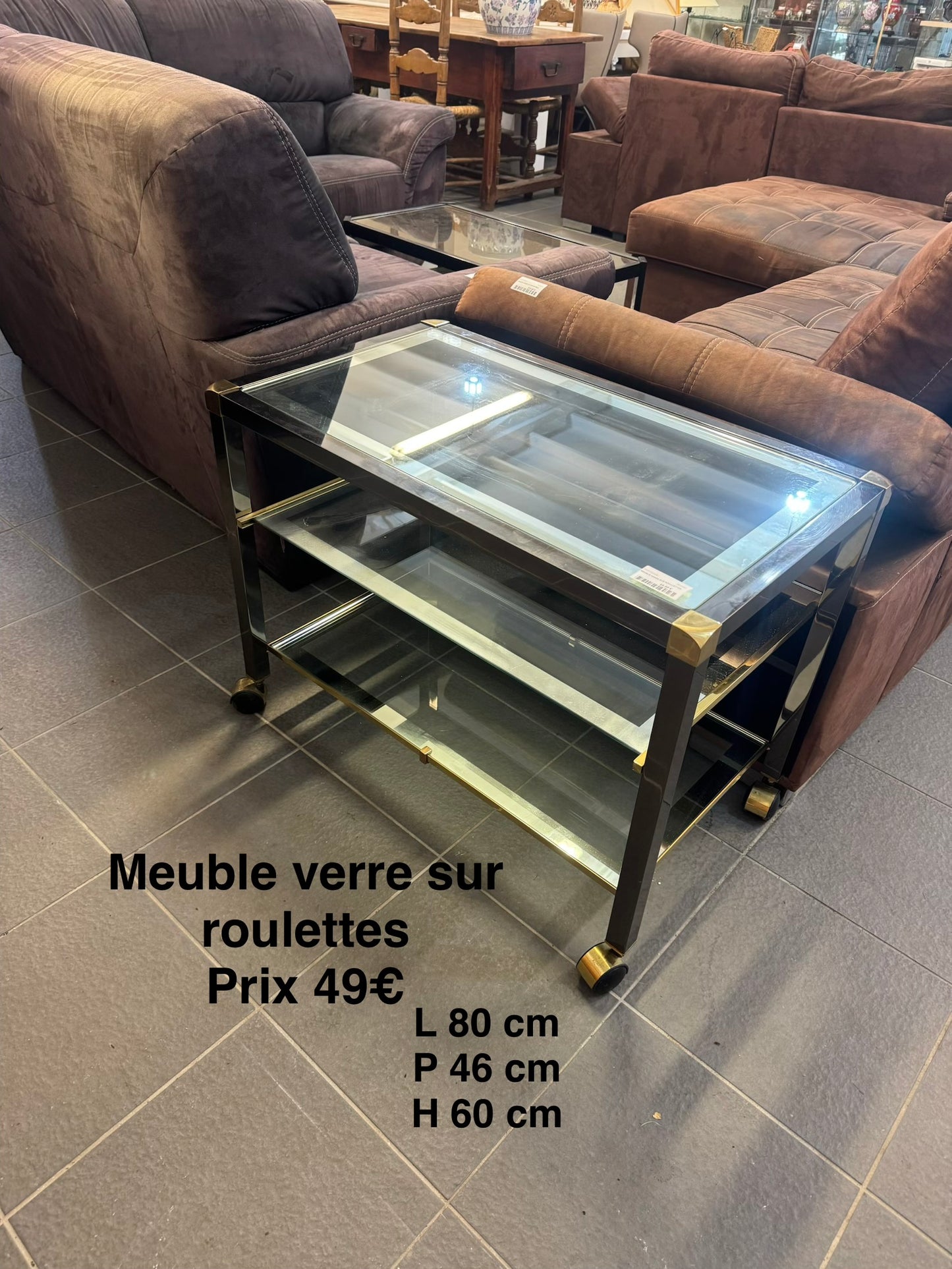 Meuble verre sur roulettes 064480