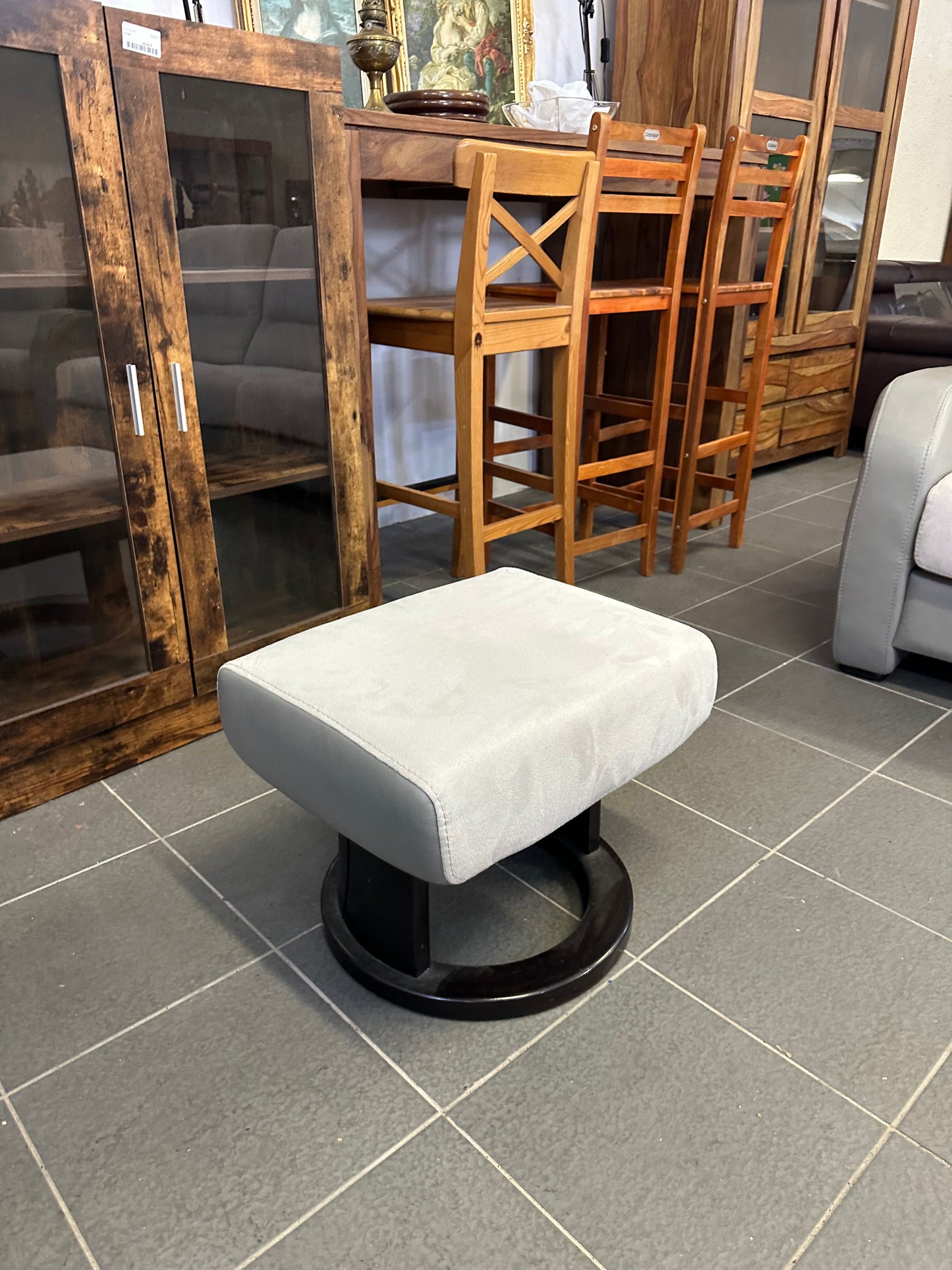 Fauteuil + repose pied 064731