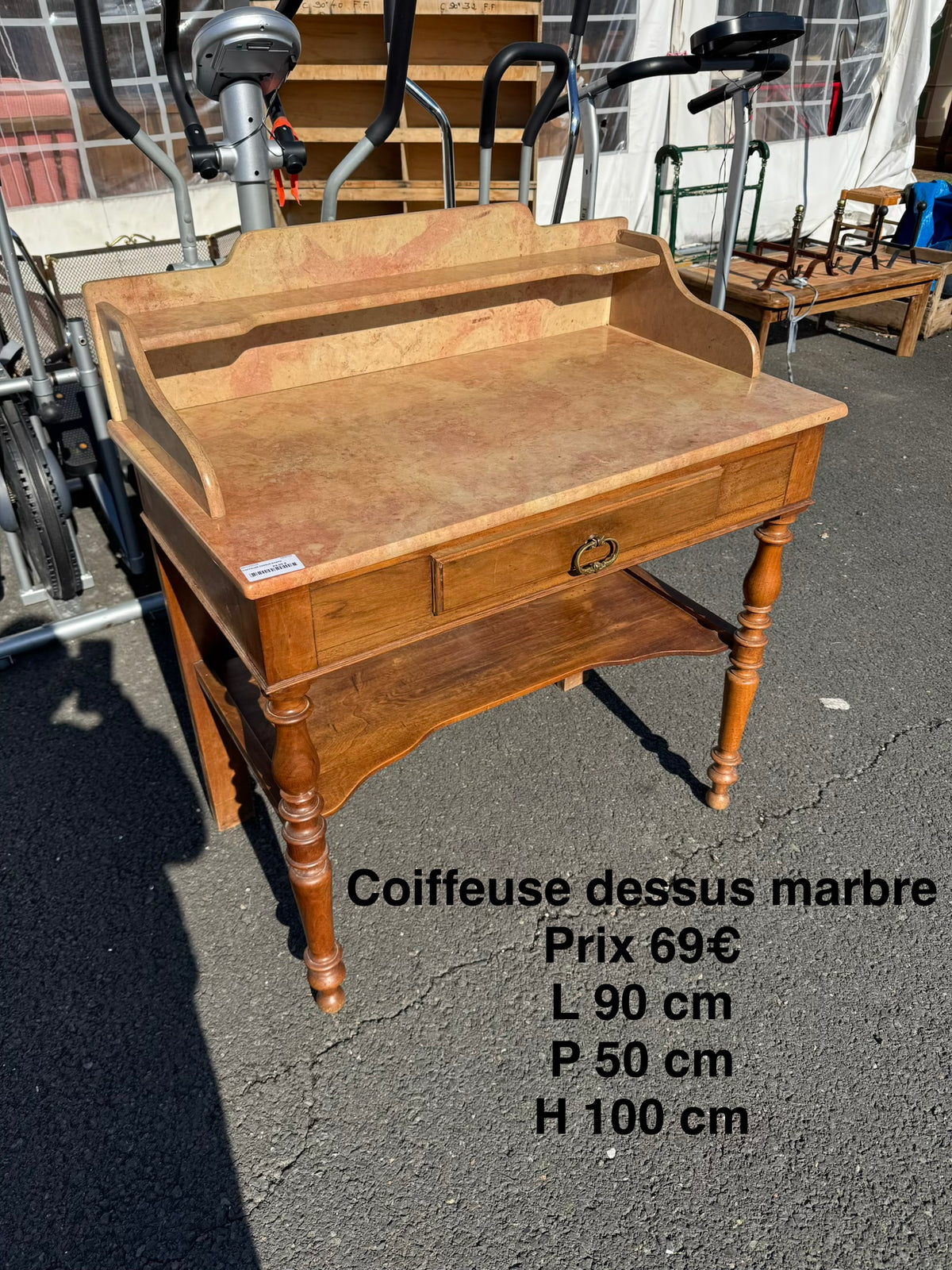 Coiffeuse dessus marbre 069026