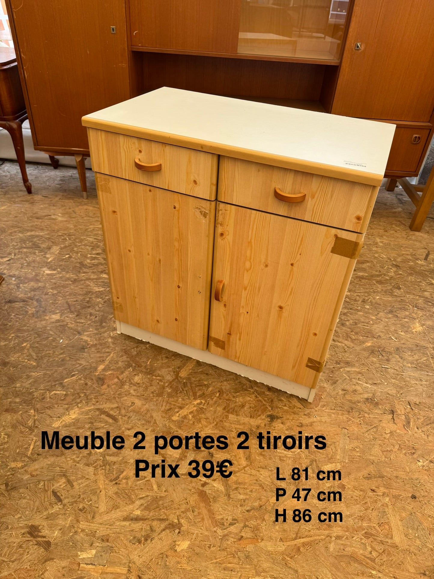 Meuble 2 portes 2 tiroirs 064784