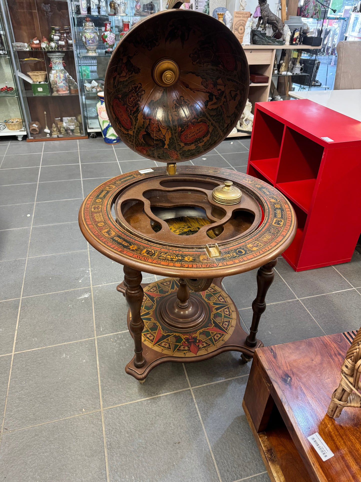 Bar globe 063589