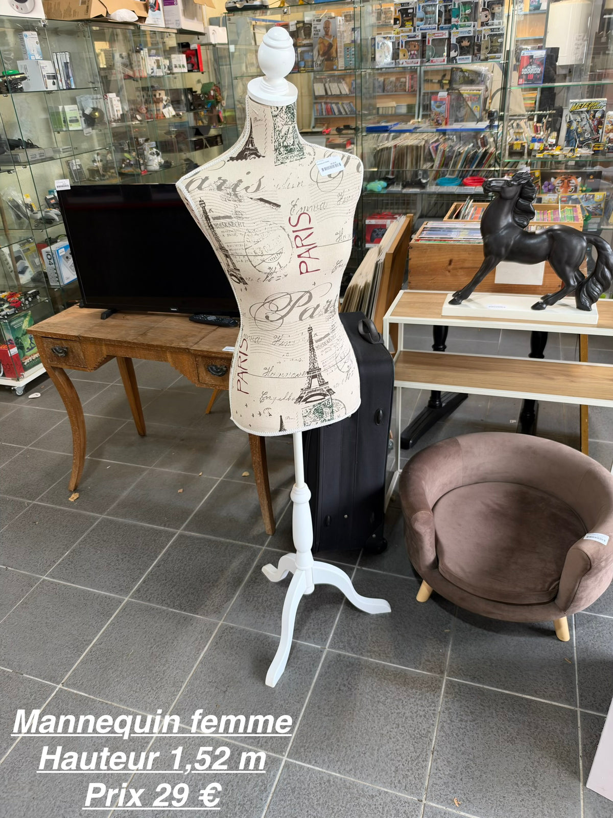 Mannequin femme 069616