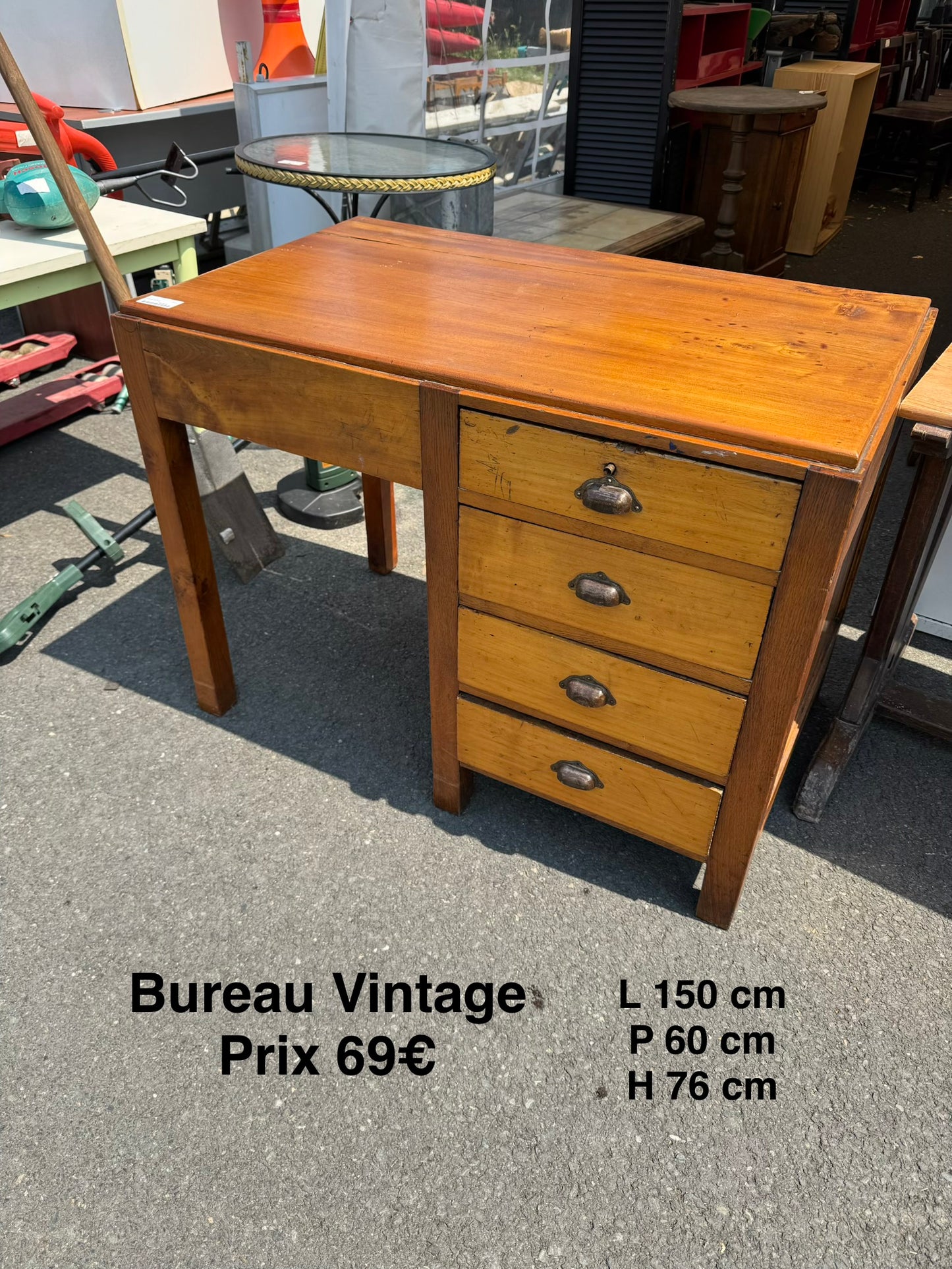 Bureau vintage 065314