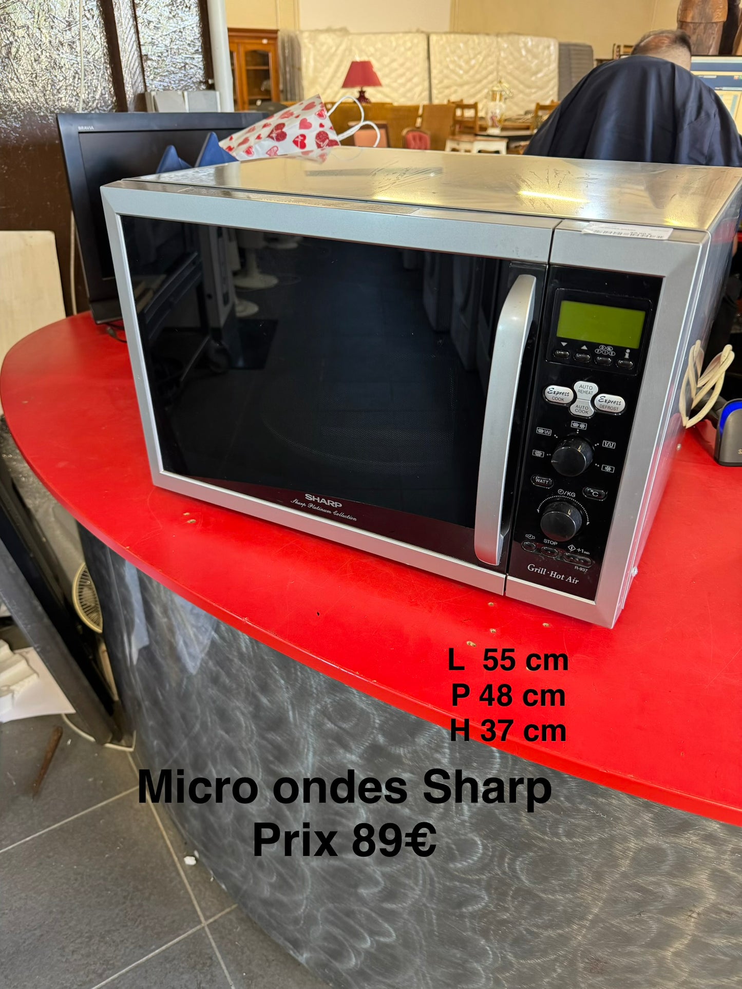 Micro ondes Sharp 063096