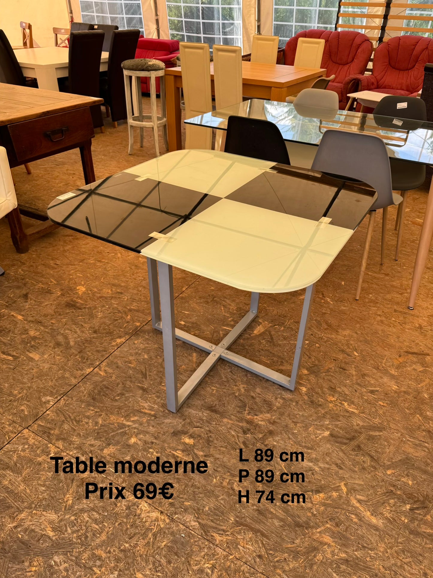 Table moderne 066874