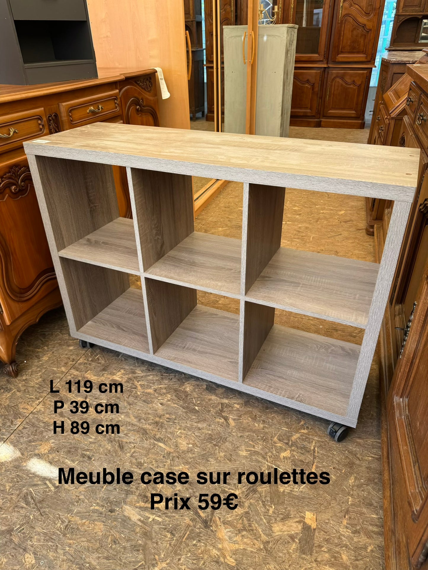 Meuble case sur roulettes 064834