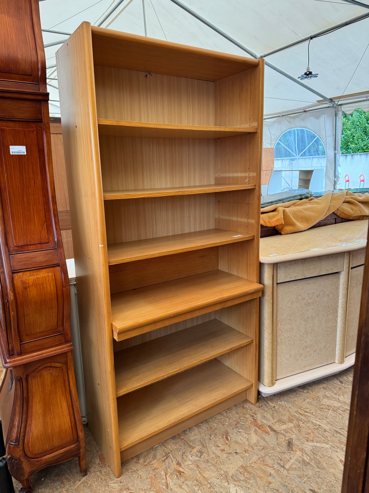 Bibliothèque 044551