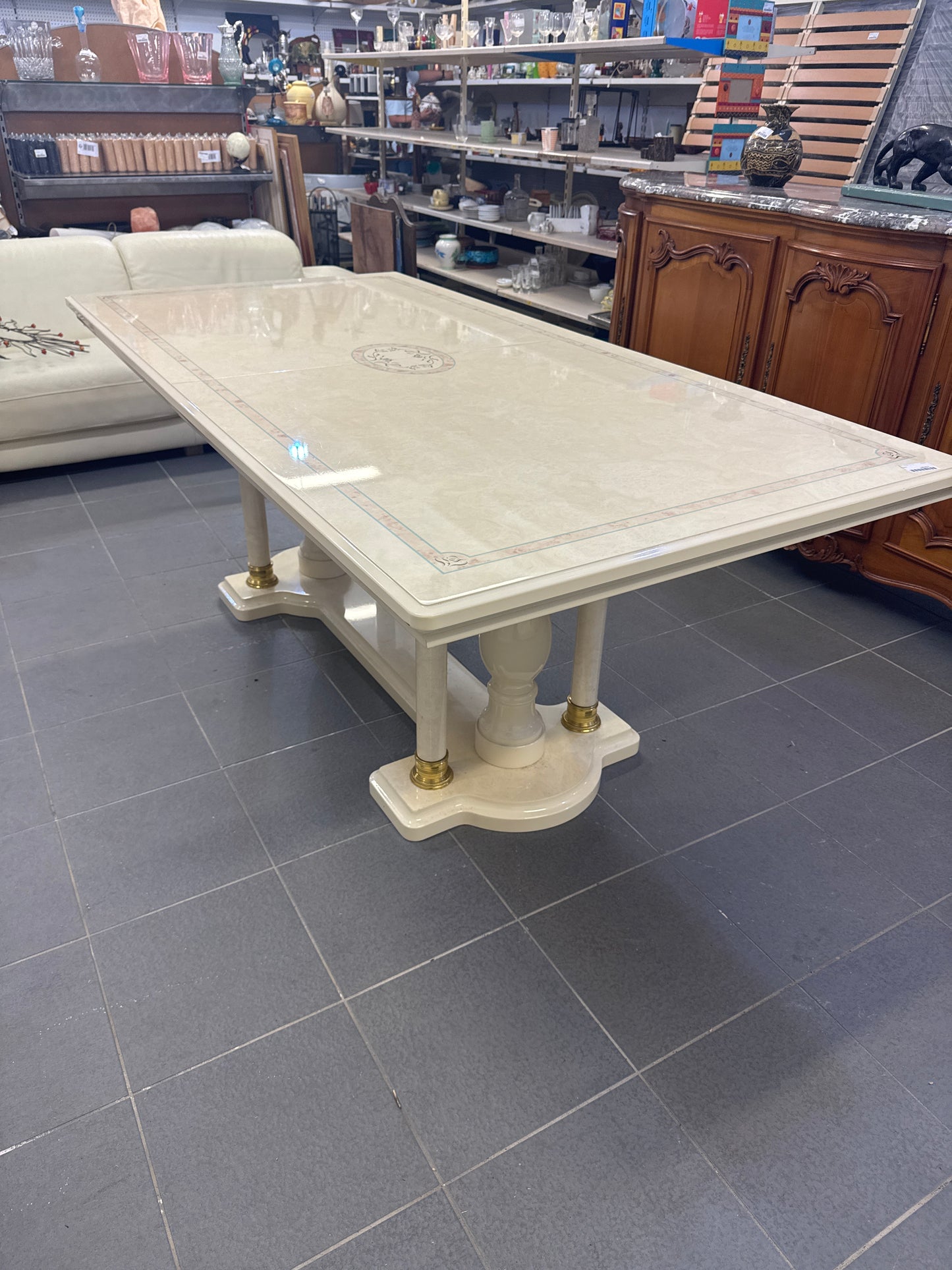 Table 044457