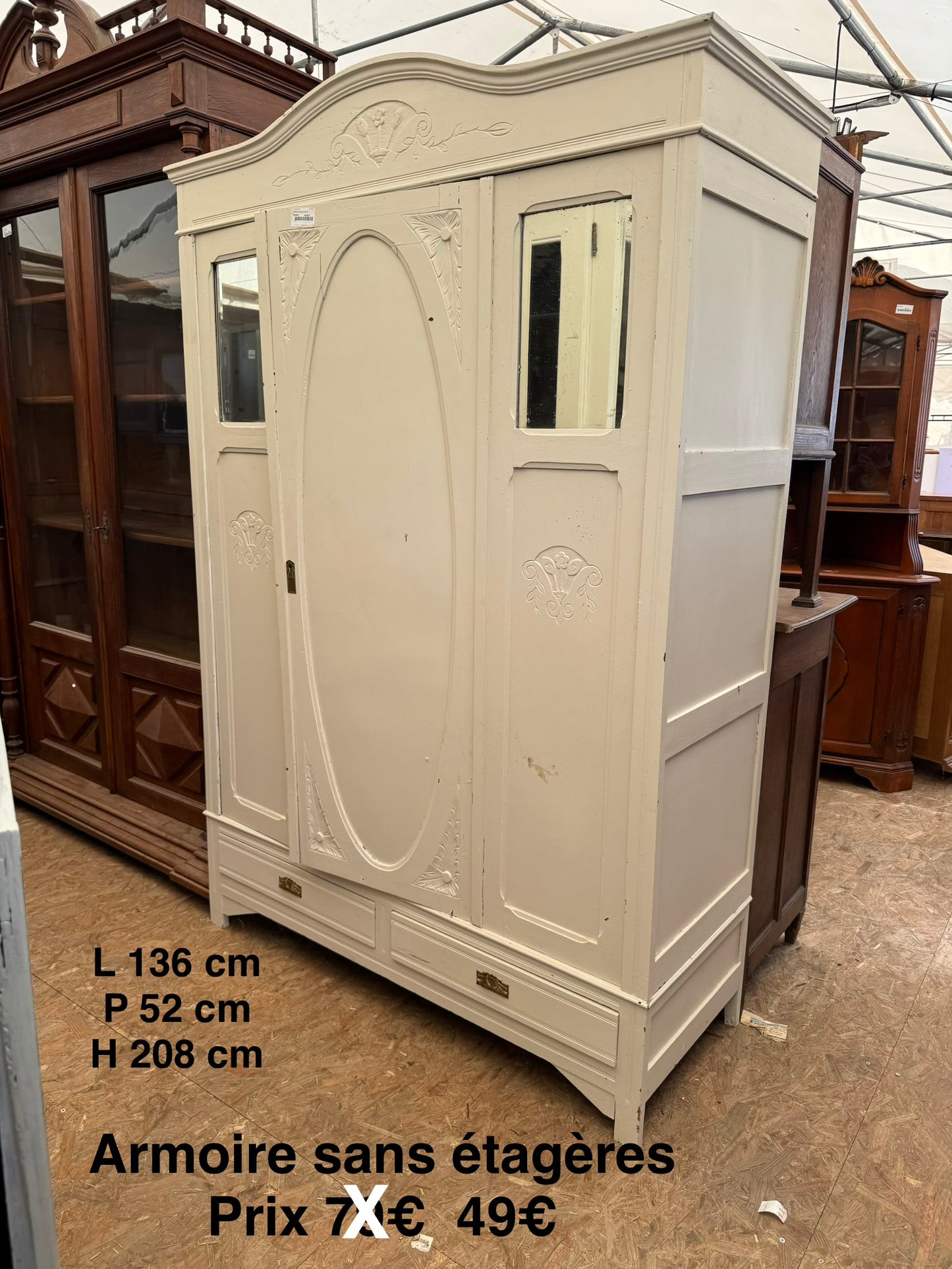 Armoire sans étagères 061441