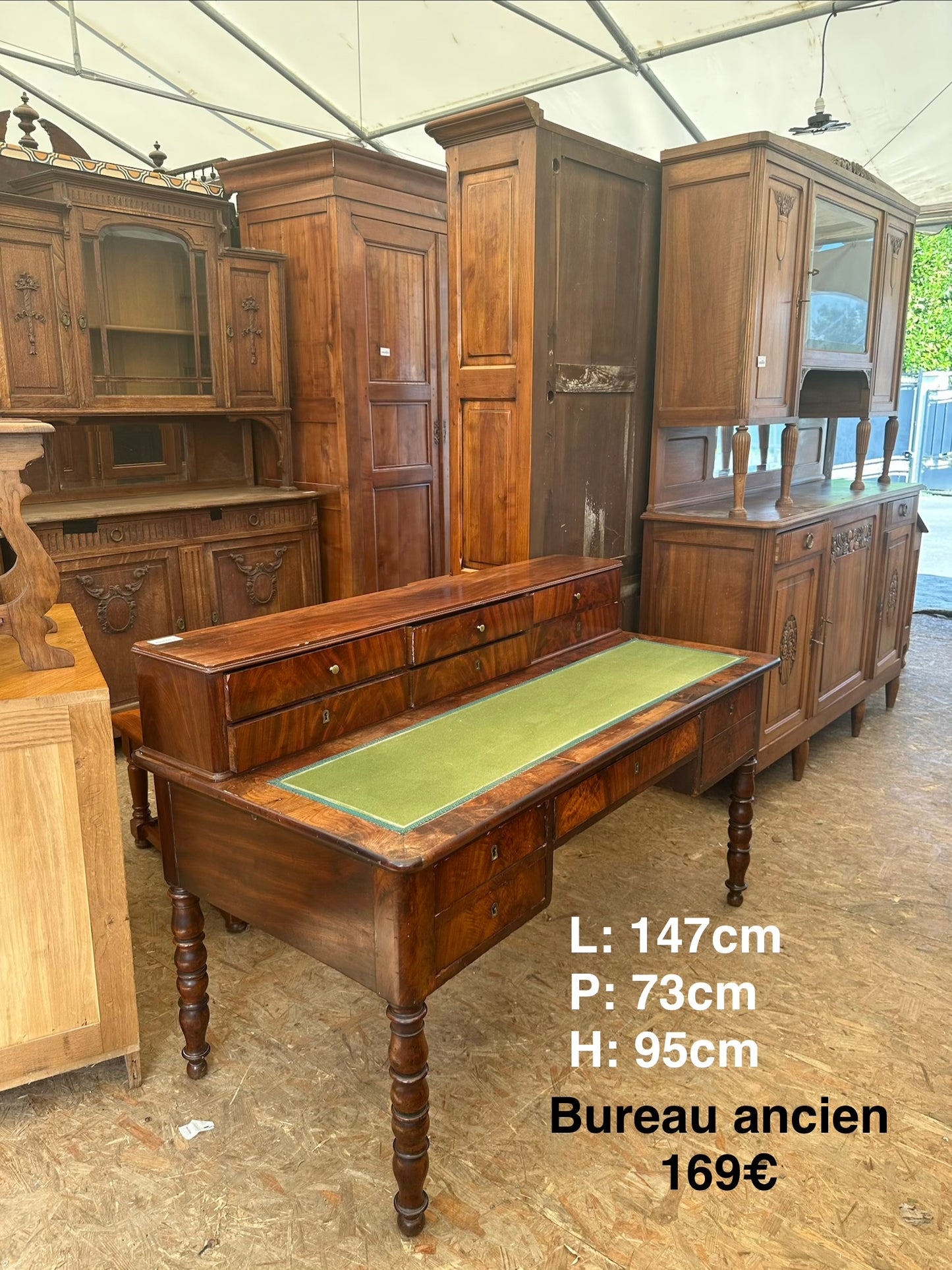 Bureau ancien 063557