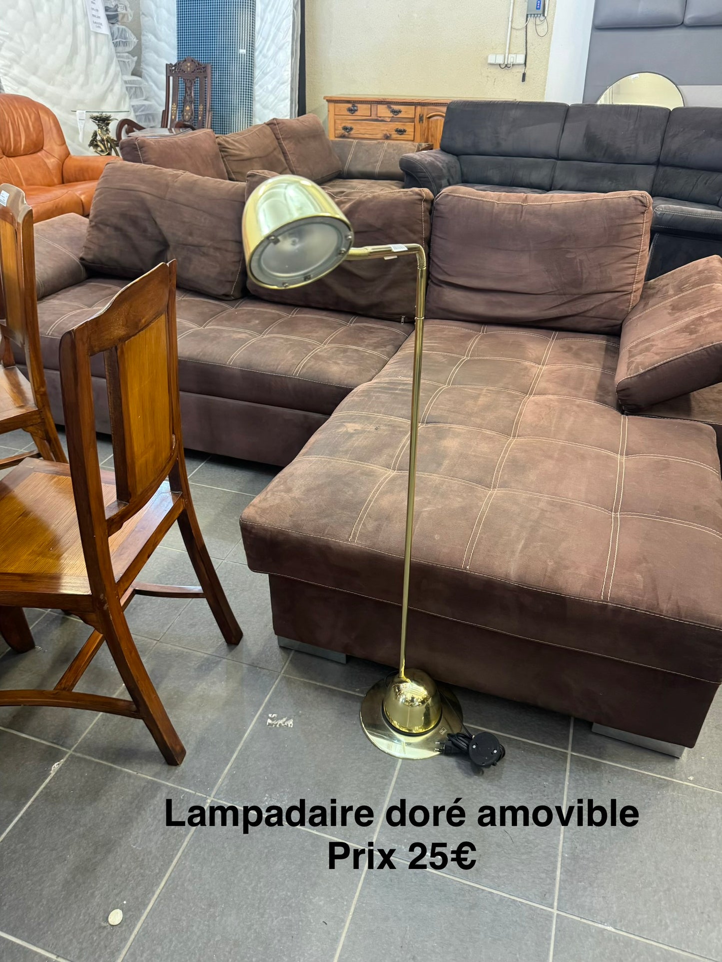 Lampadaire doré amovible 064472