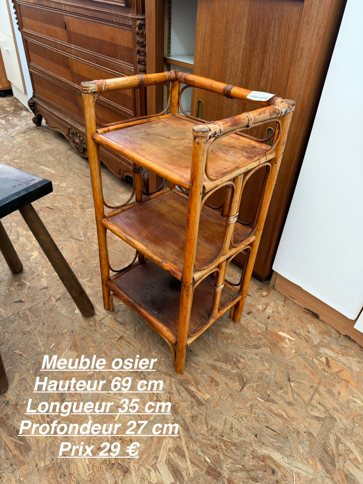 Meuble en osier 069663