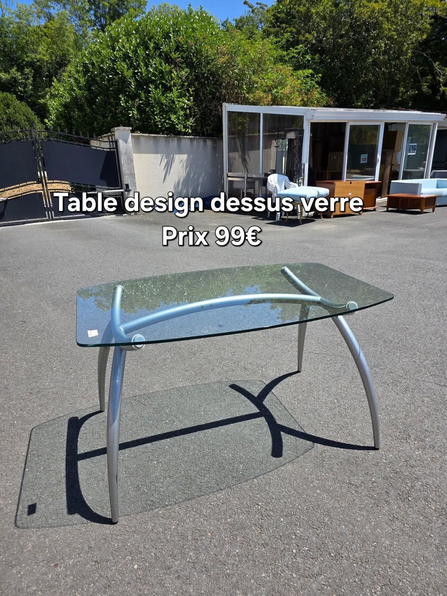 Table design dessus verre 044783