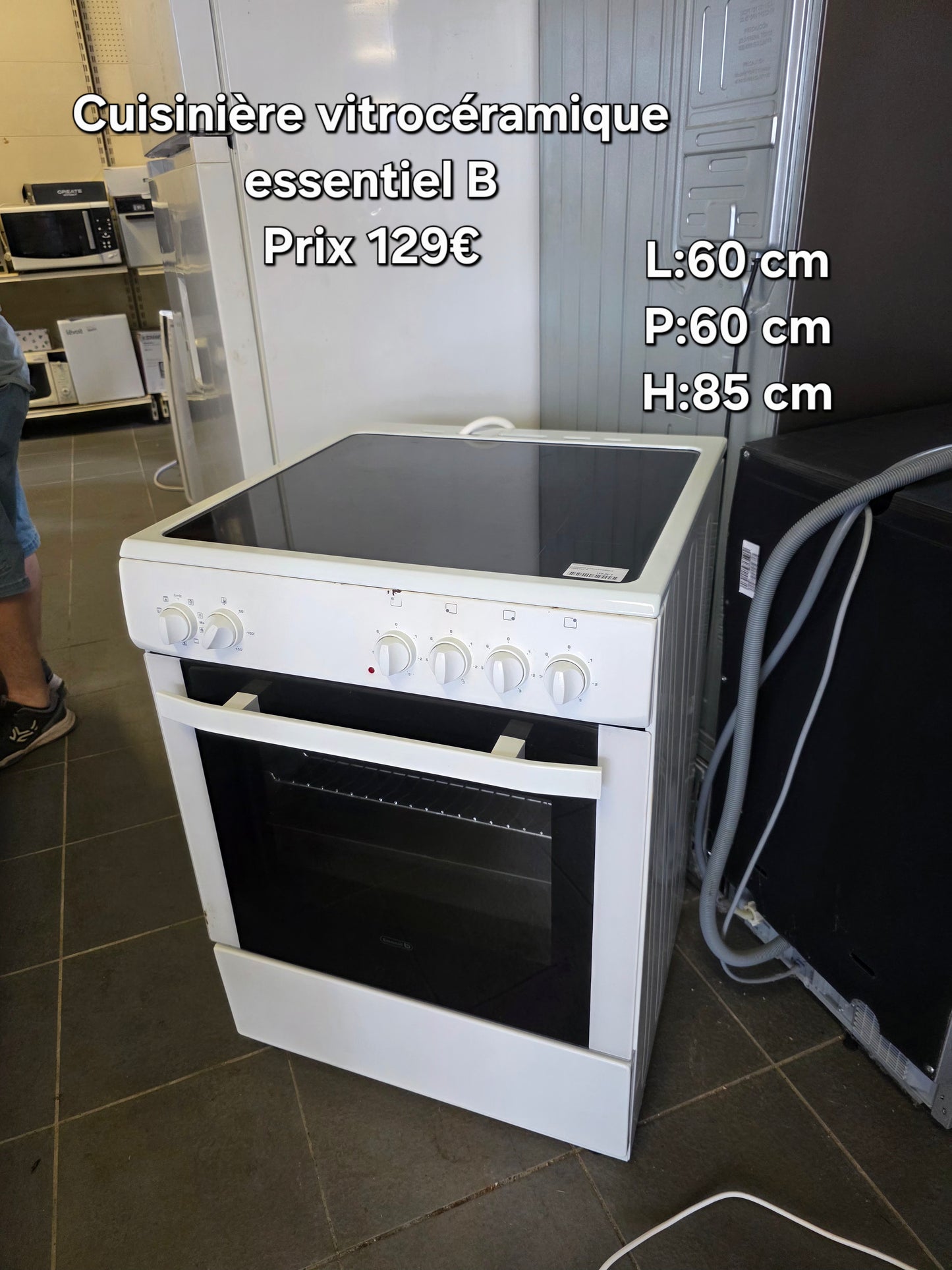 Cuisinière vitrocéramique essentiel B 046789