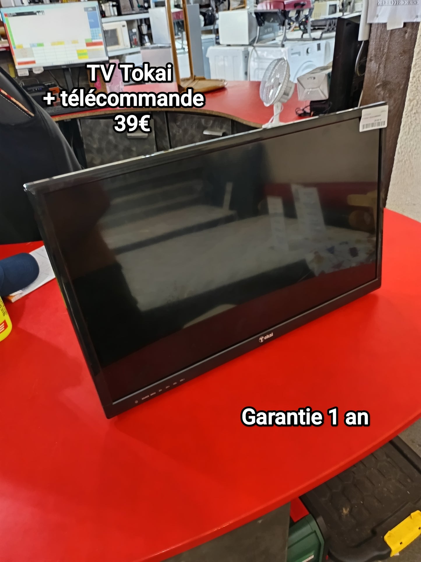 TV Tokai + télécommande 064542
