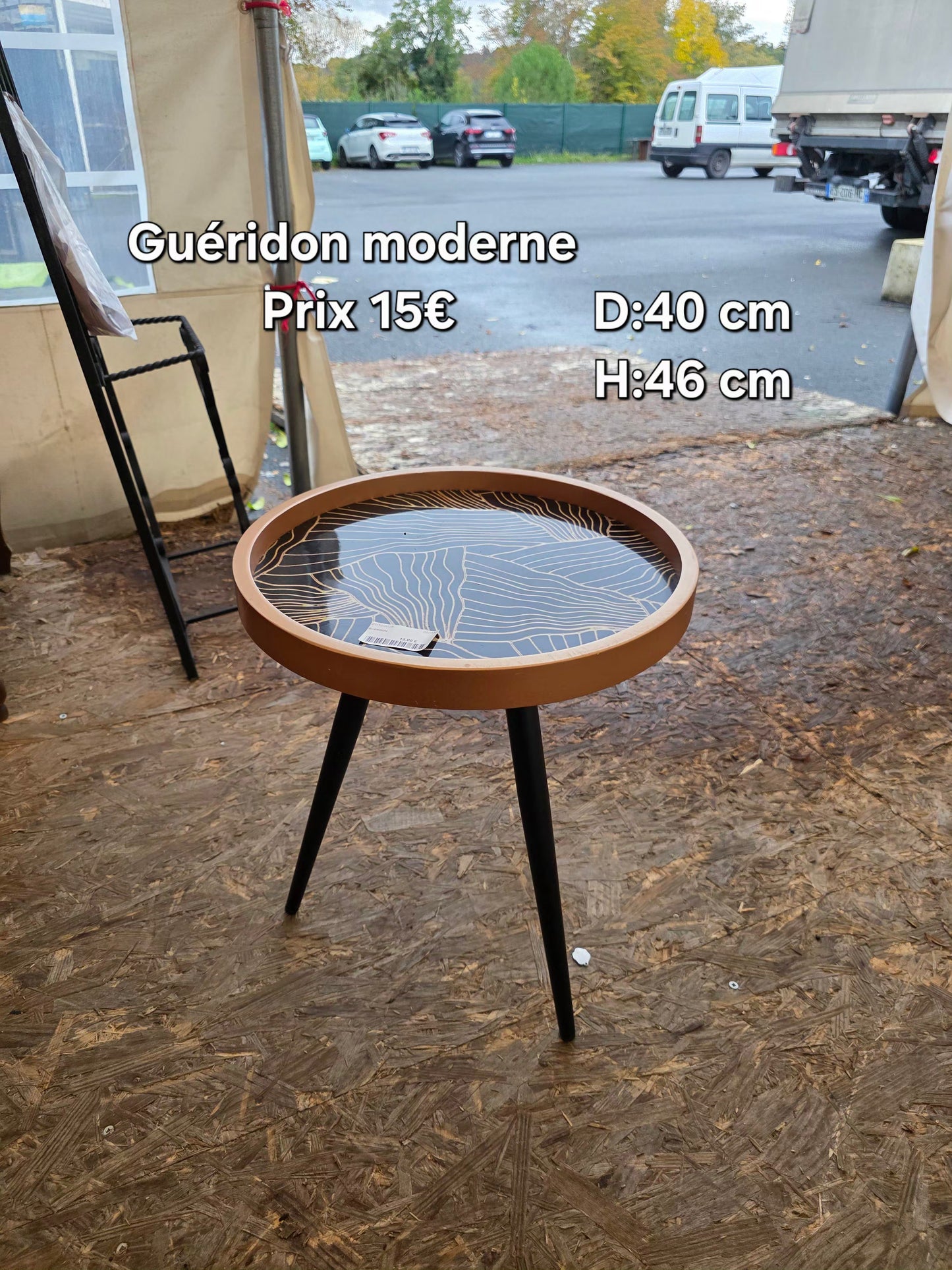 Guéridon moderne 050537