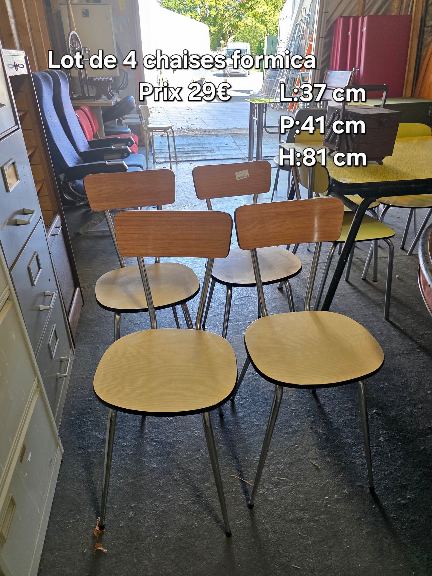 Lot de 4 chaises formica 049718