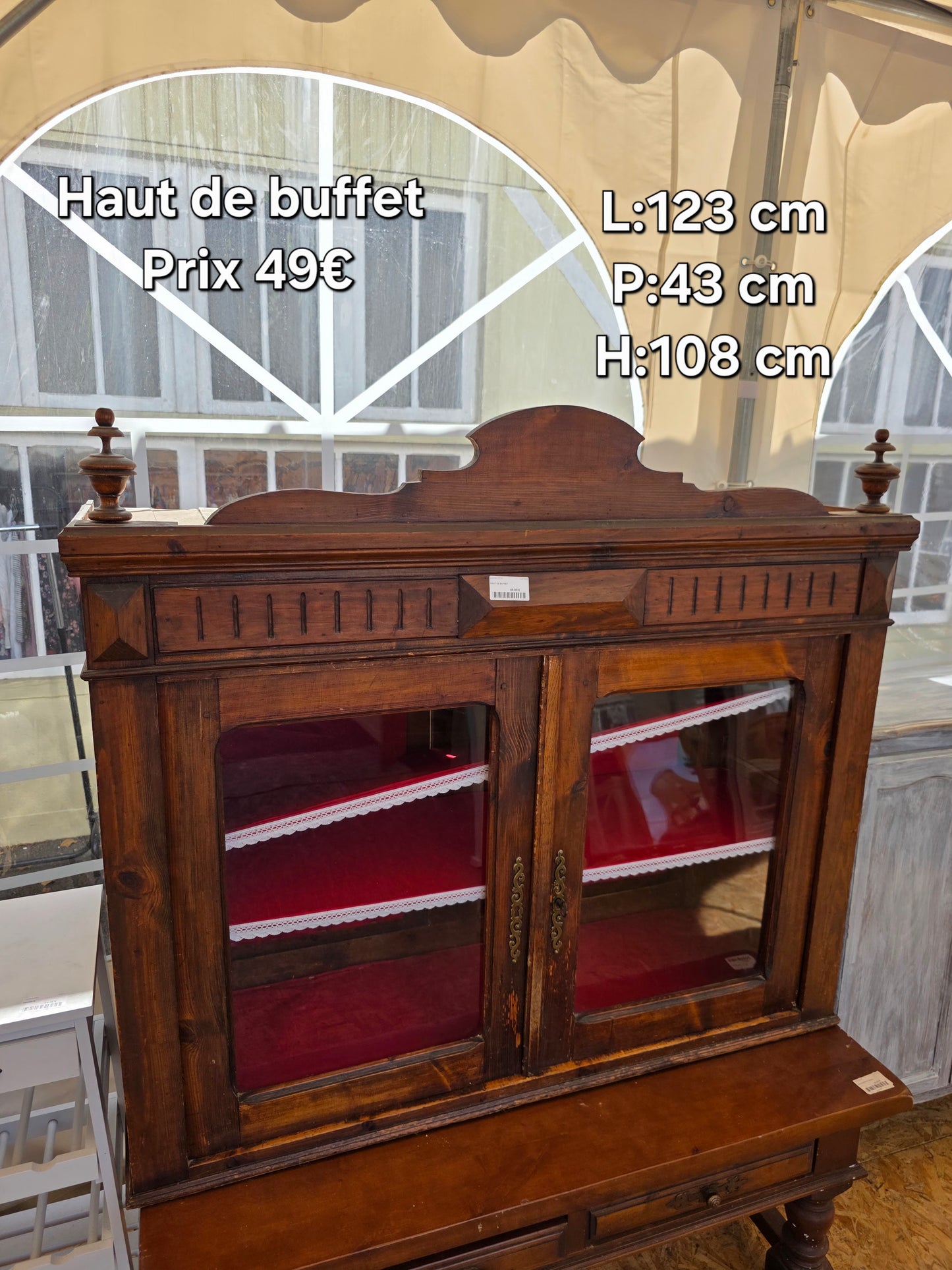 Hauteur de buffet 047096
