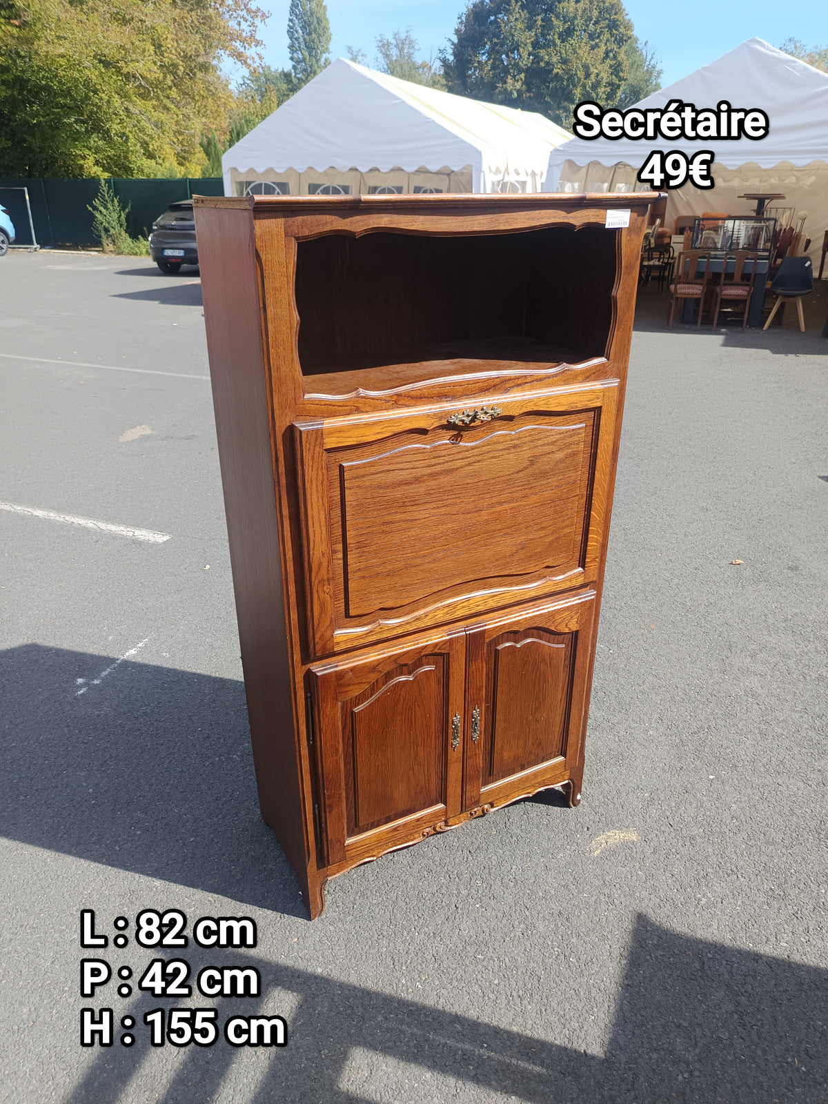 Secrétaire 068448