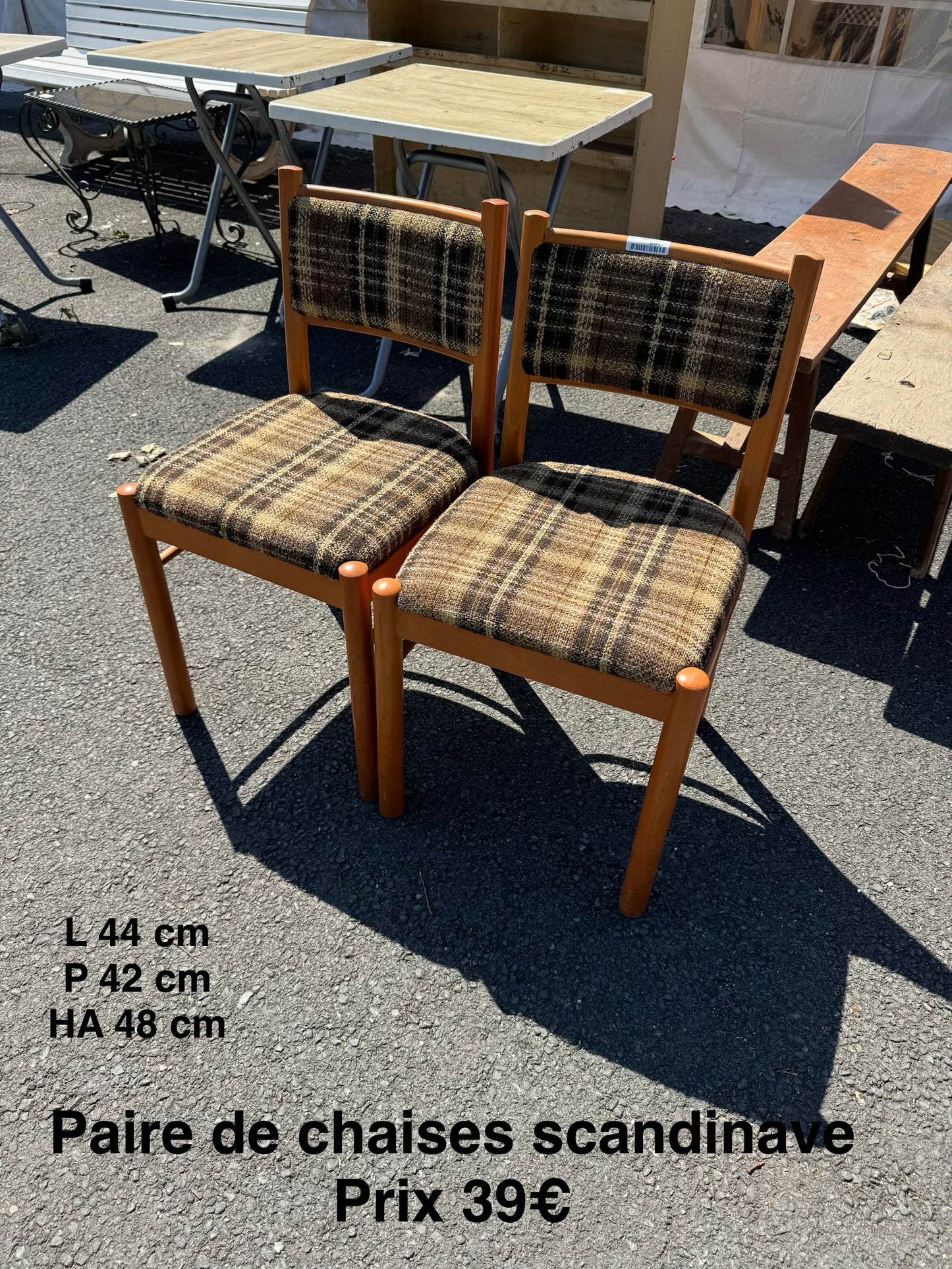 Paire de chaises scandinave 063401