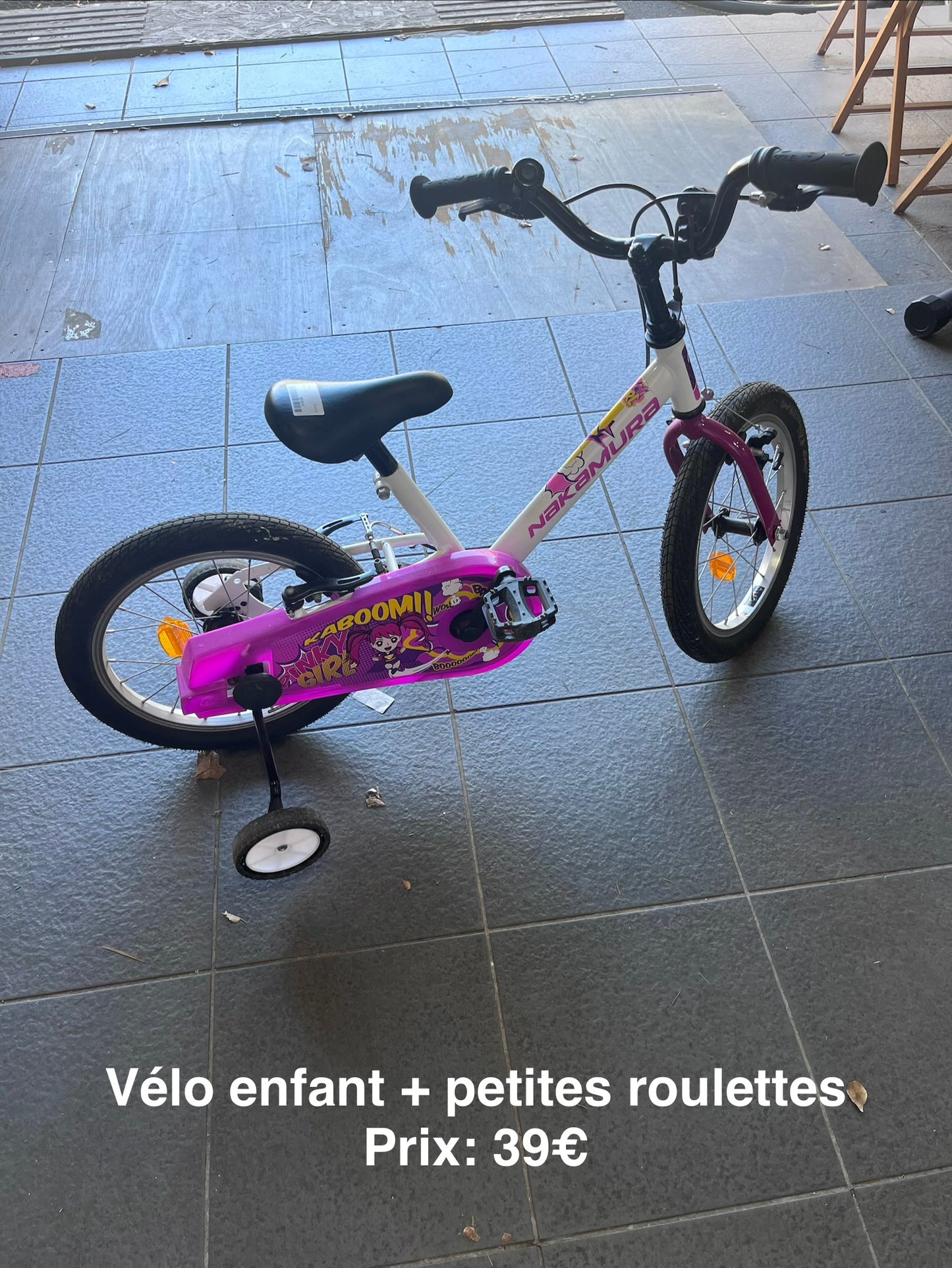 Vélo enfant + petites roulettes 064076