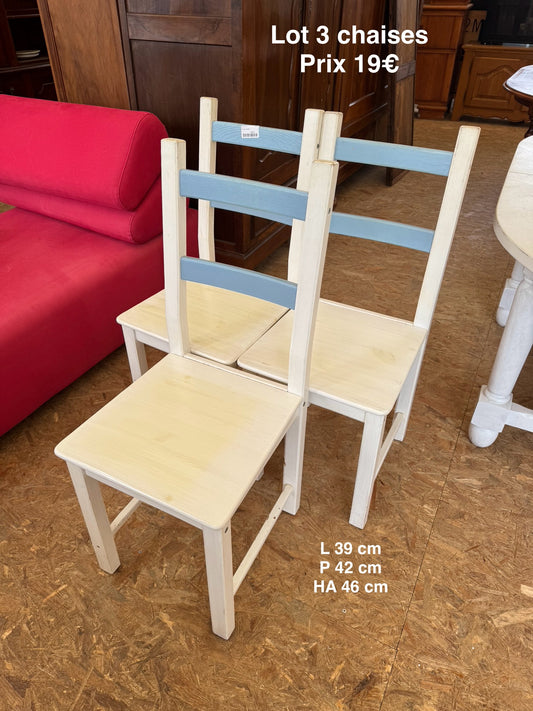 Lot 3 chaises 048435