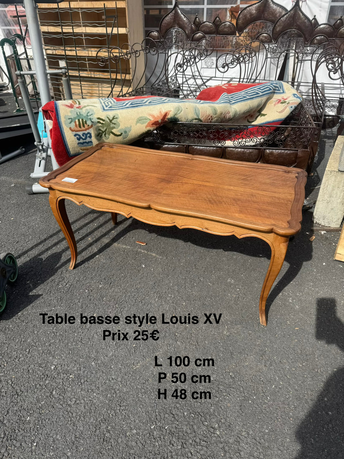 Table basse style Louis XV 068314