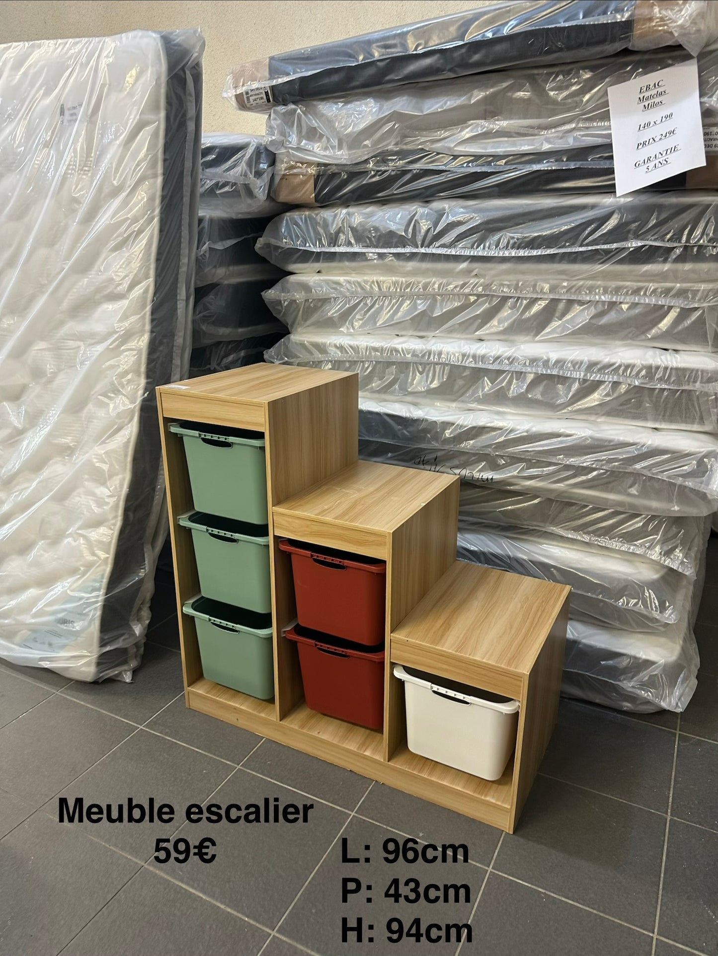 Meuble escalier 064606