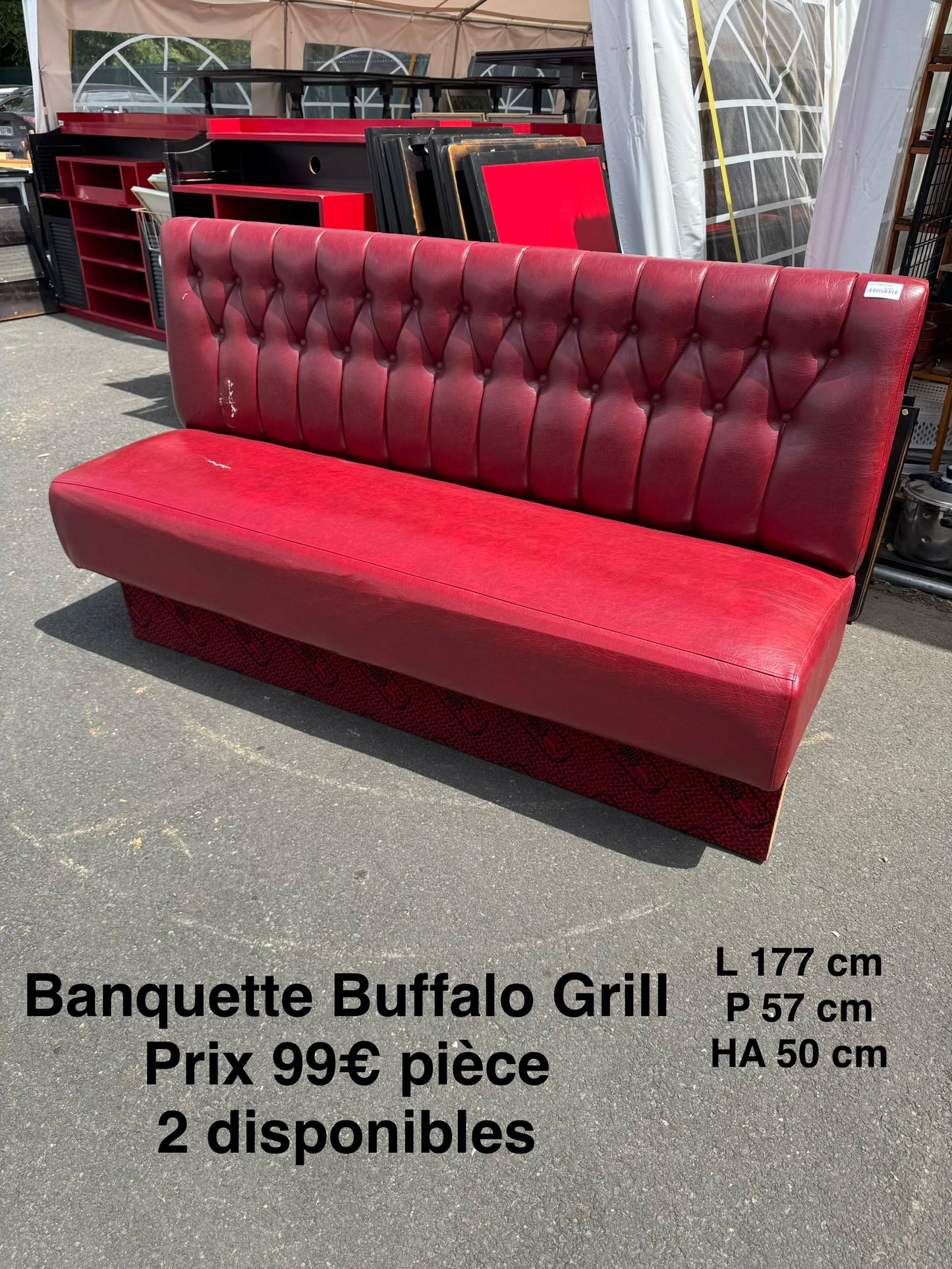 Banquette Buffalo Grill 062428