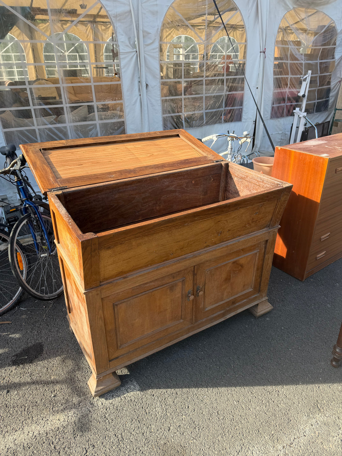 Buffet/coffre 068060