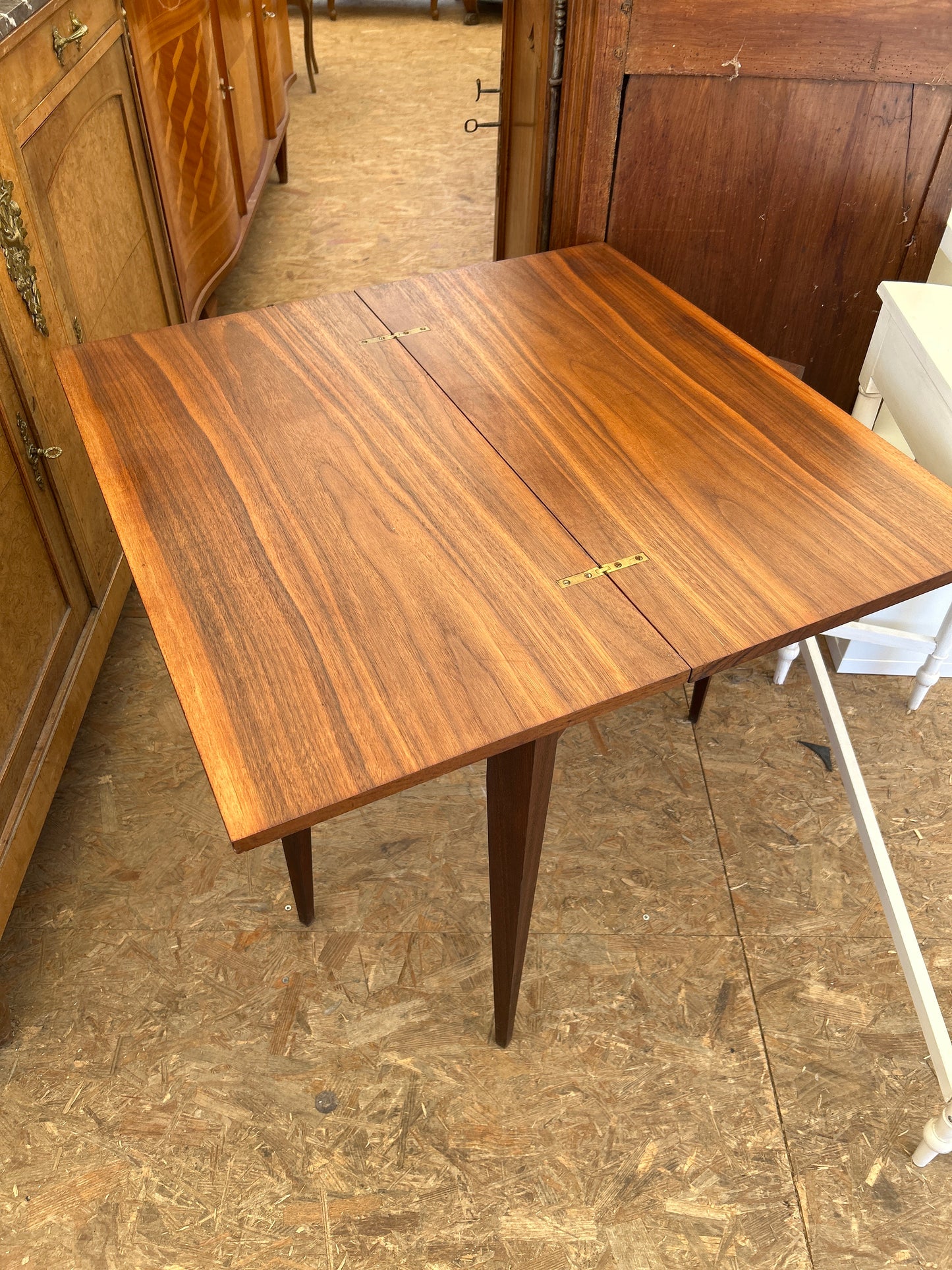 Table de jeu modulable 044437