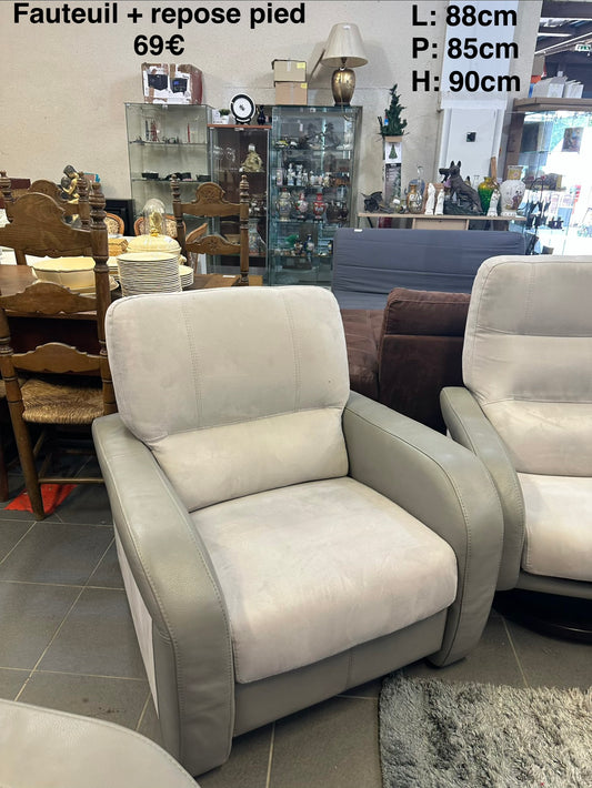 Fauteuil + repose pied 064731