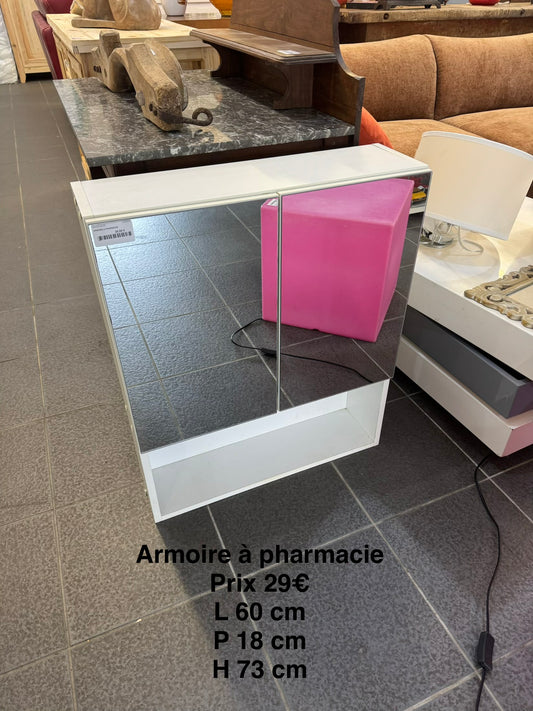 Armoire à pharmacie 068895