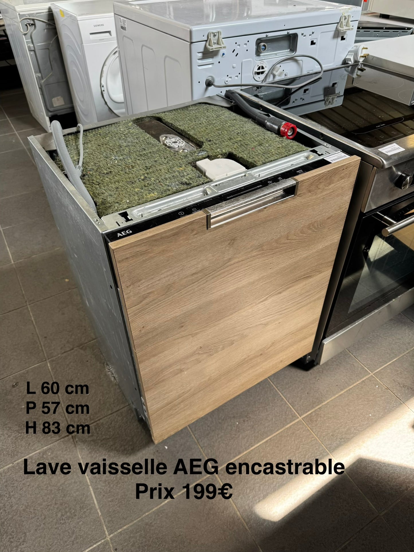 Lave vaisselle AEG encastrable 065562