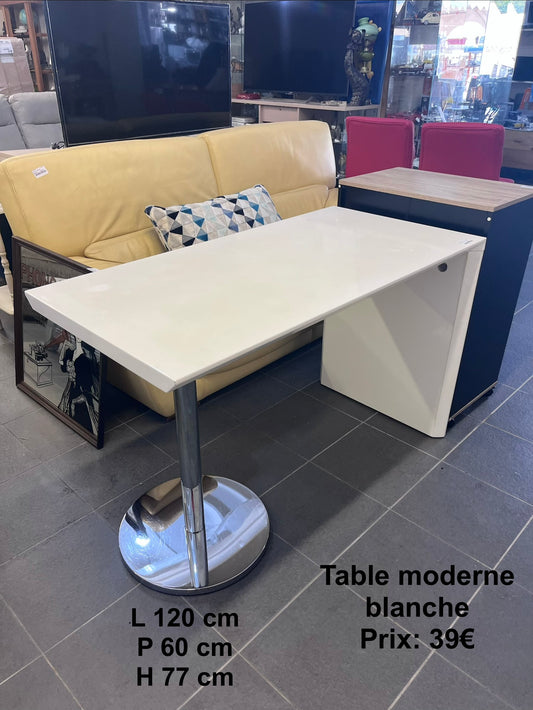 Table moderne blanche 066932