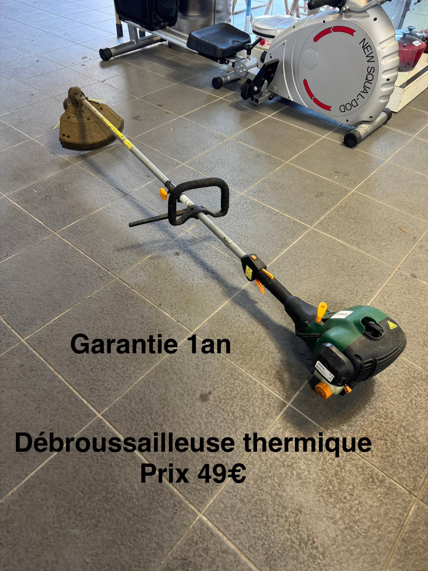 Débroussailleuse thermique 058077