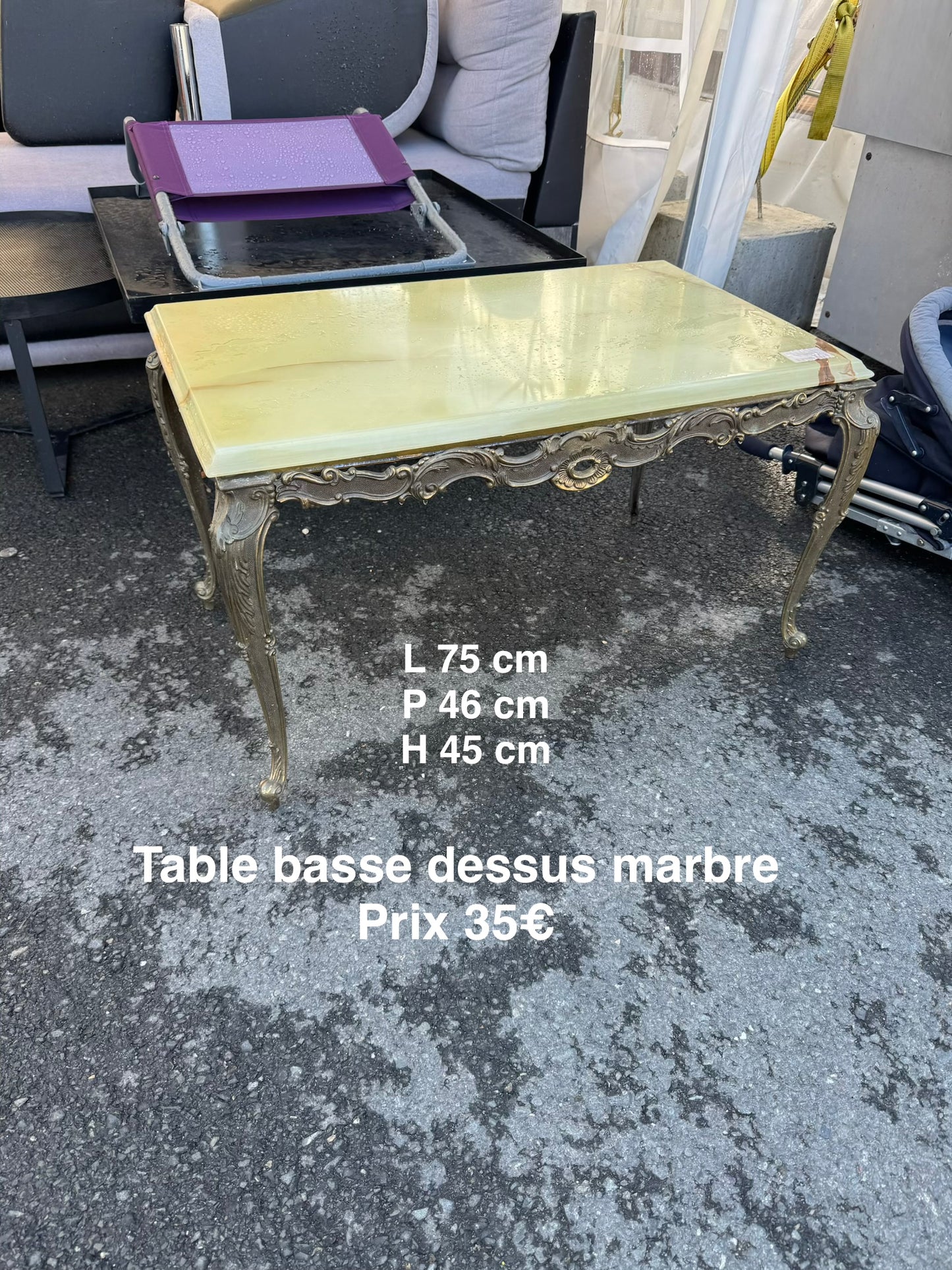 Table basse dessus marbre 065138