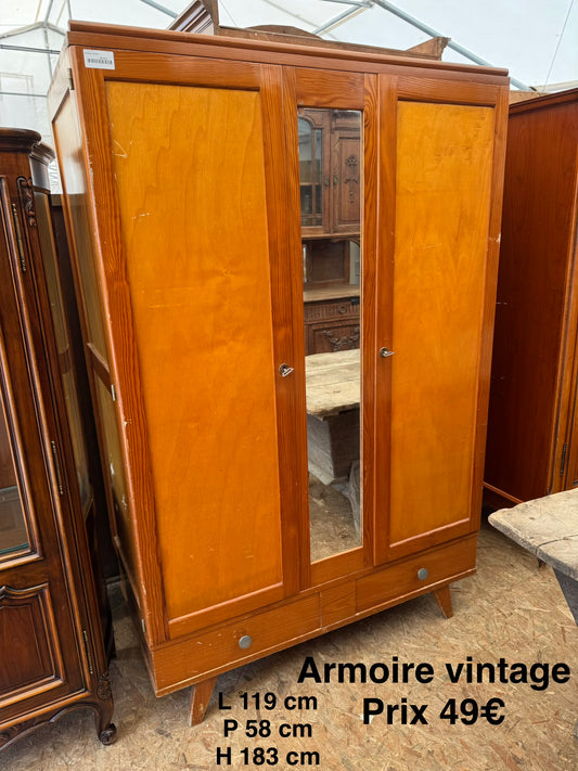 Armoire vintage 062911
