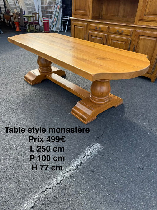 Table Style Monastère  069116