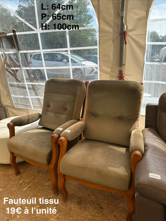 Fauteuil tissu 061322