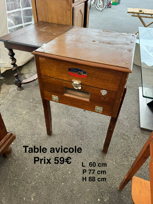 Table avicole 062562